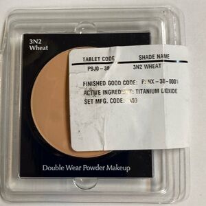 New Estée Lauder Double Wear Powder Makeup in 3N2 Wheat Sealed Tester